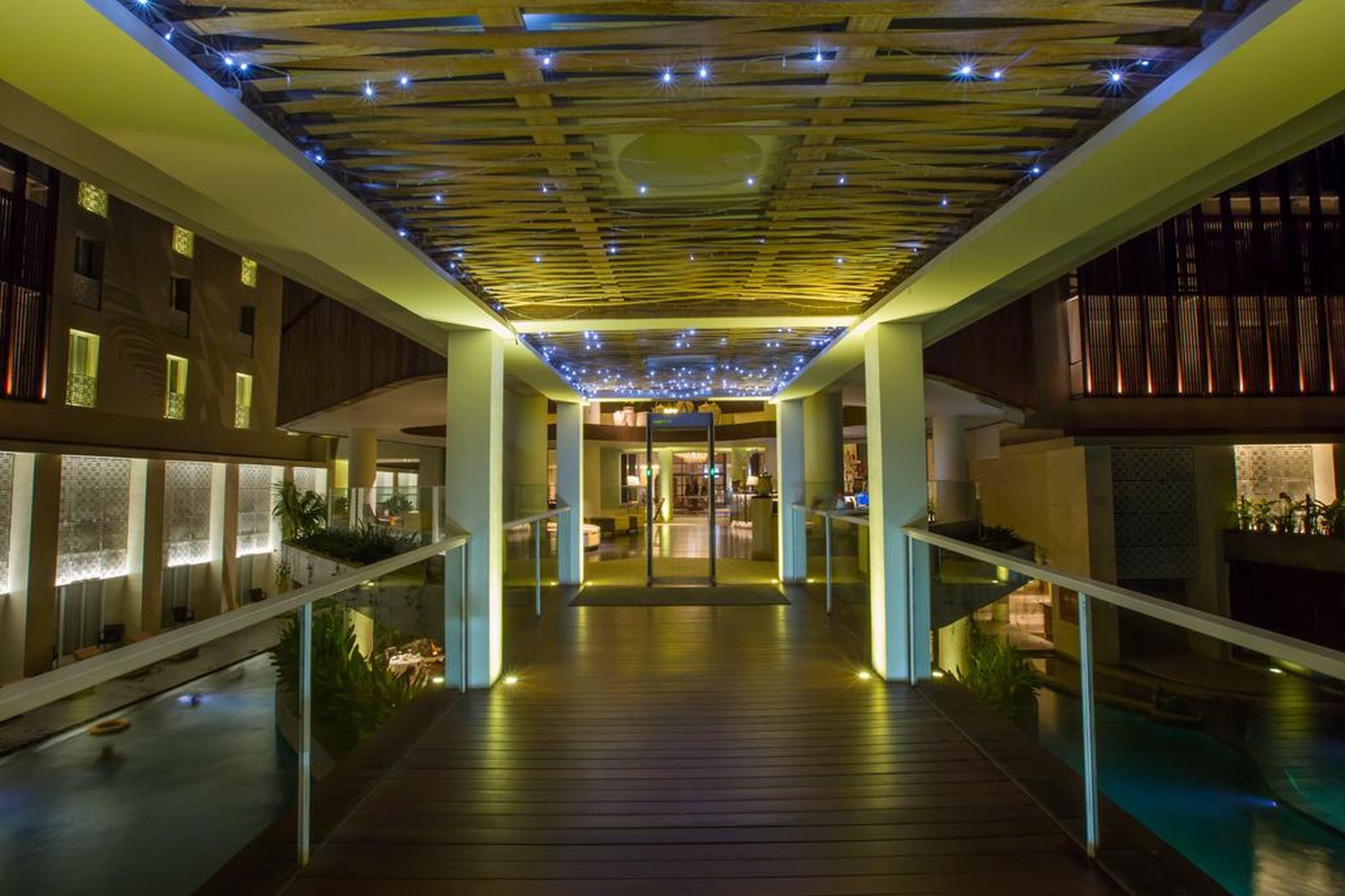 โรงแรมบาหลี พารากอน รีสอร์ต จิมบาราน ภายนอก รูปภาพ
